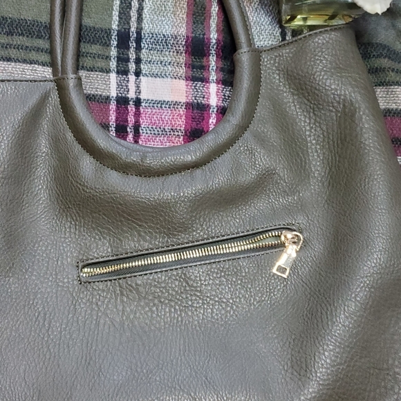 NWOT- Calais Olive Green Tote - Picture 5 of 9